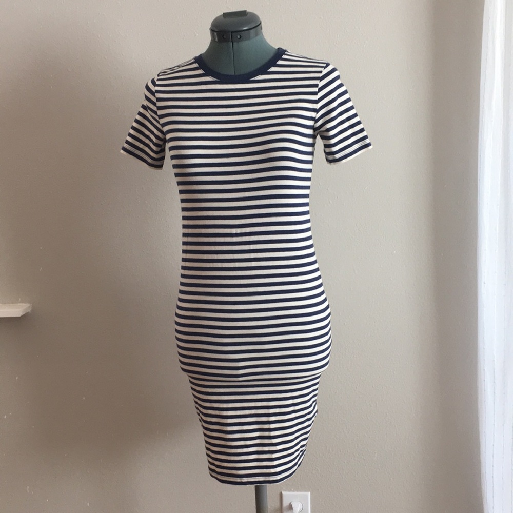 H&M Striped T-Shirt Sheath Dress
